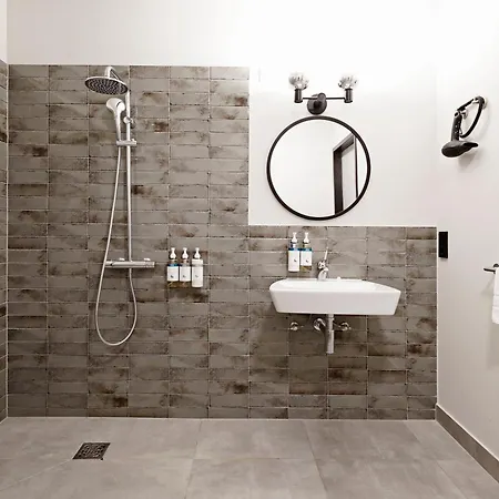 Numa Sketch Aparthotel 4*